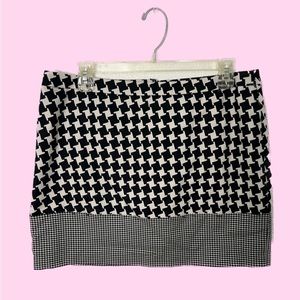 MK black and white printed skirt